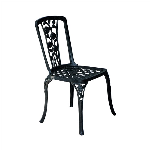 Döküm Masa ve Sandalyeler